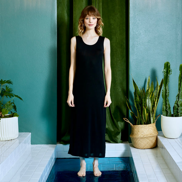 linear slip dress Modest girls, meet your best friend @linearcollection , Ive been wearing these slips for years and they go under literally everything, from sheer dresses to white skirts and crochet pieces. One slip,
