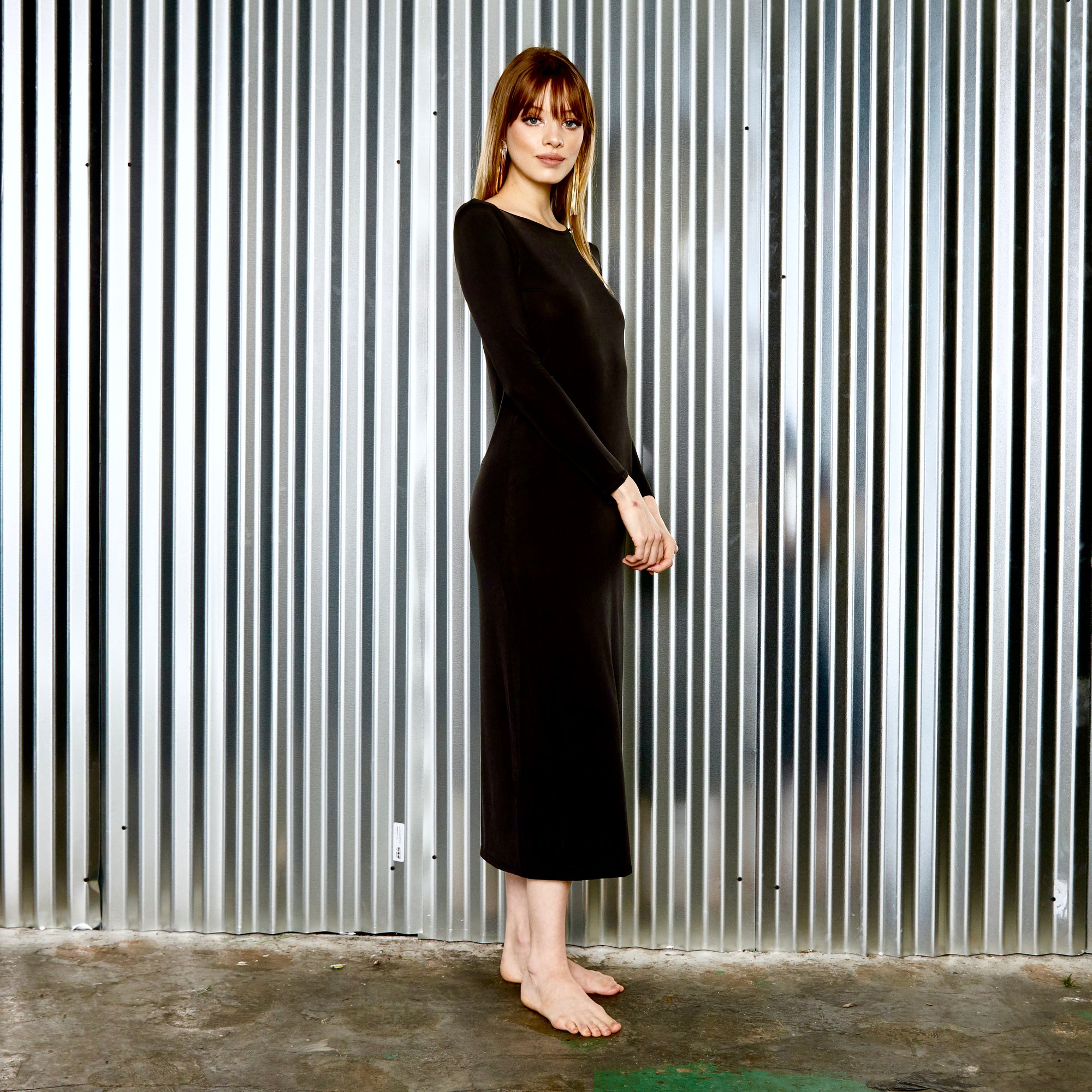 maxi slip long sleeves BLACK | Linear Collection maxi slip long sleeves BLACK | Linear Collection